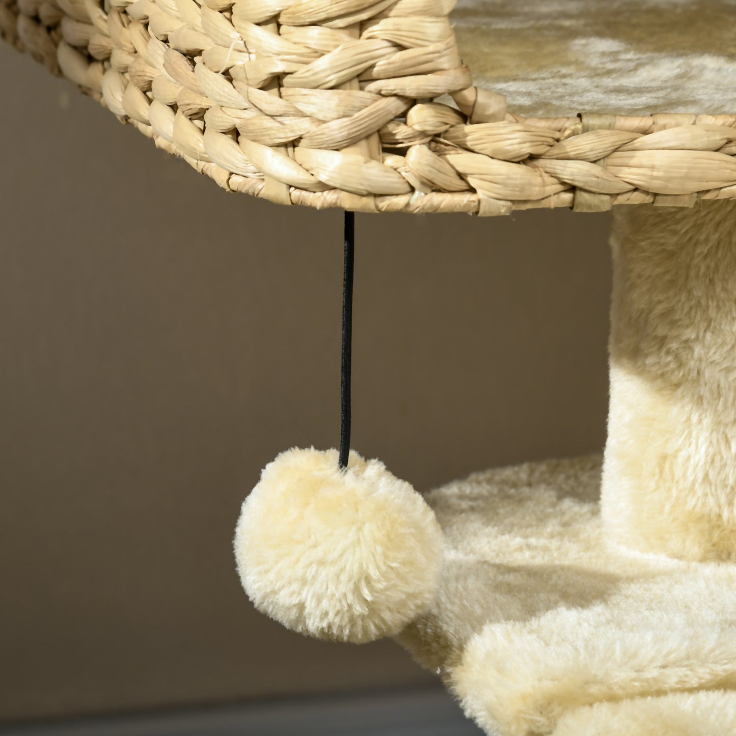 Cat Tree for Indoor Cats w/ Scratching Posts, Condo Cat Tower, Beige